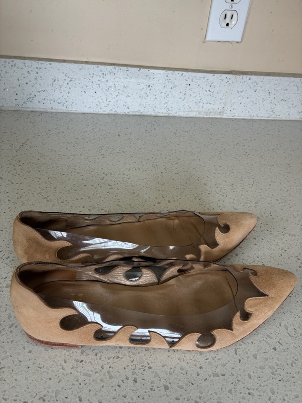 Stuart Weitzman - Picture 3 of 8